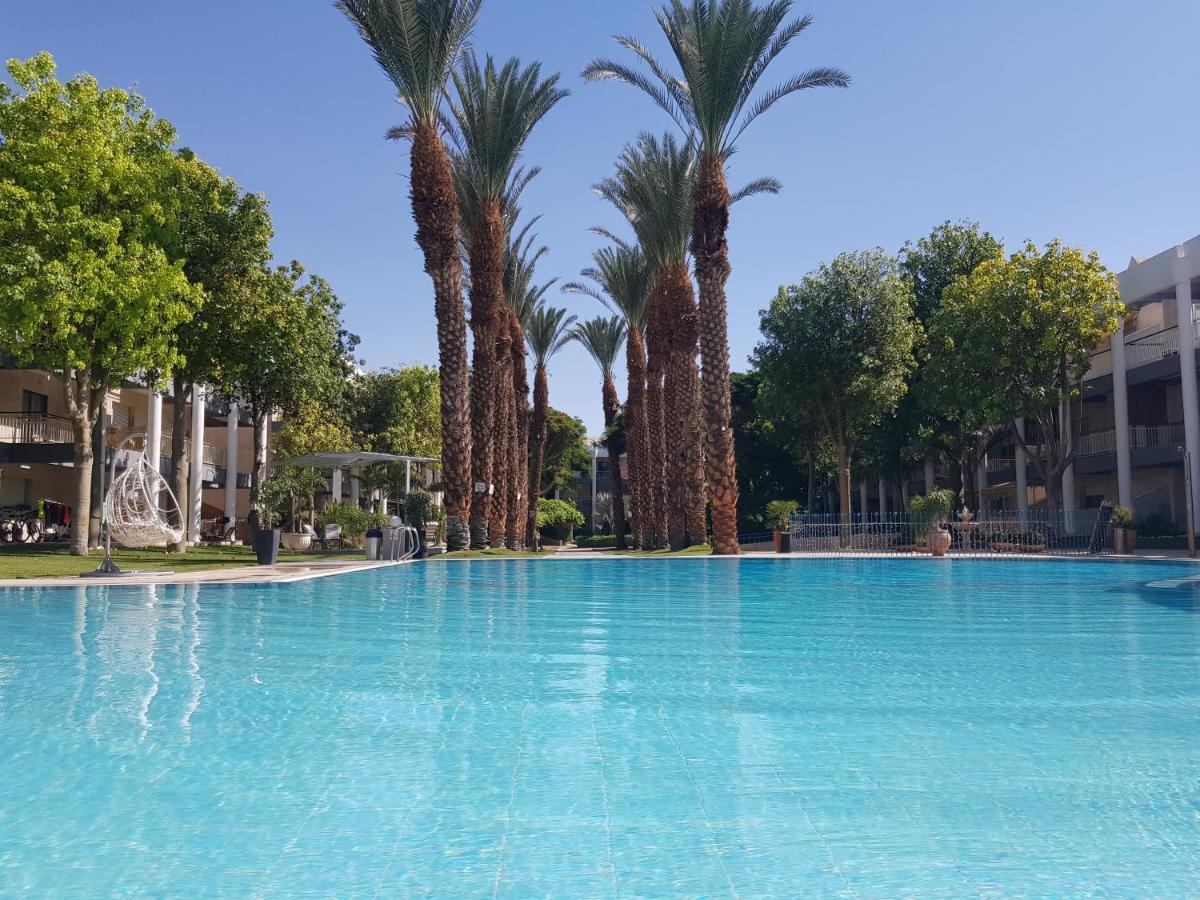 Royal Park- Magical Garden Apartment Eilat Exterior foto
